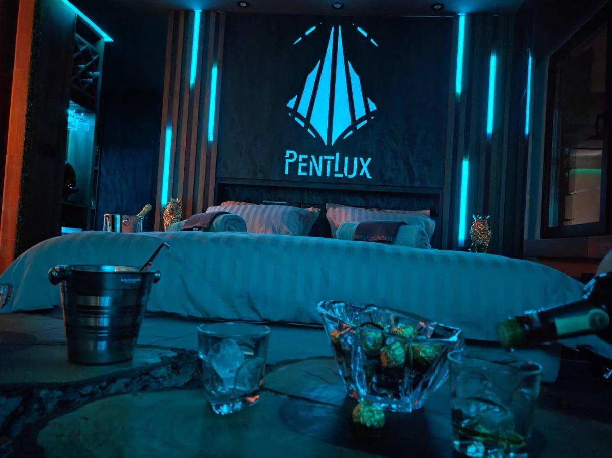 Pentlux - Spa Penthouse In The Heart Of Skopje Ngoại thất bức ảnh