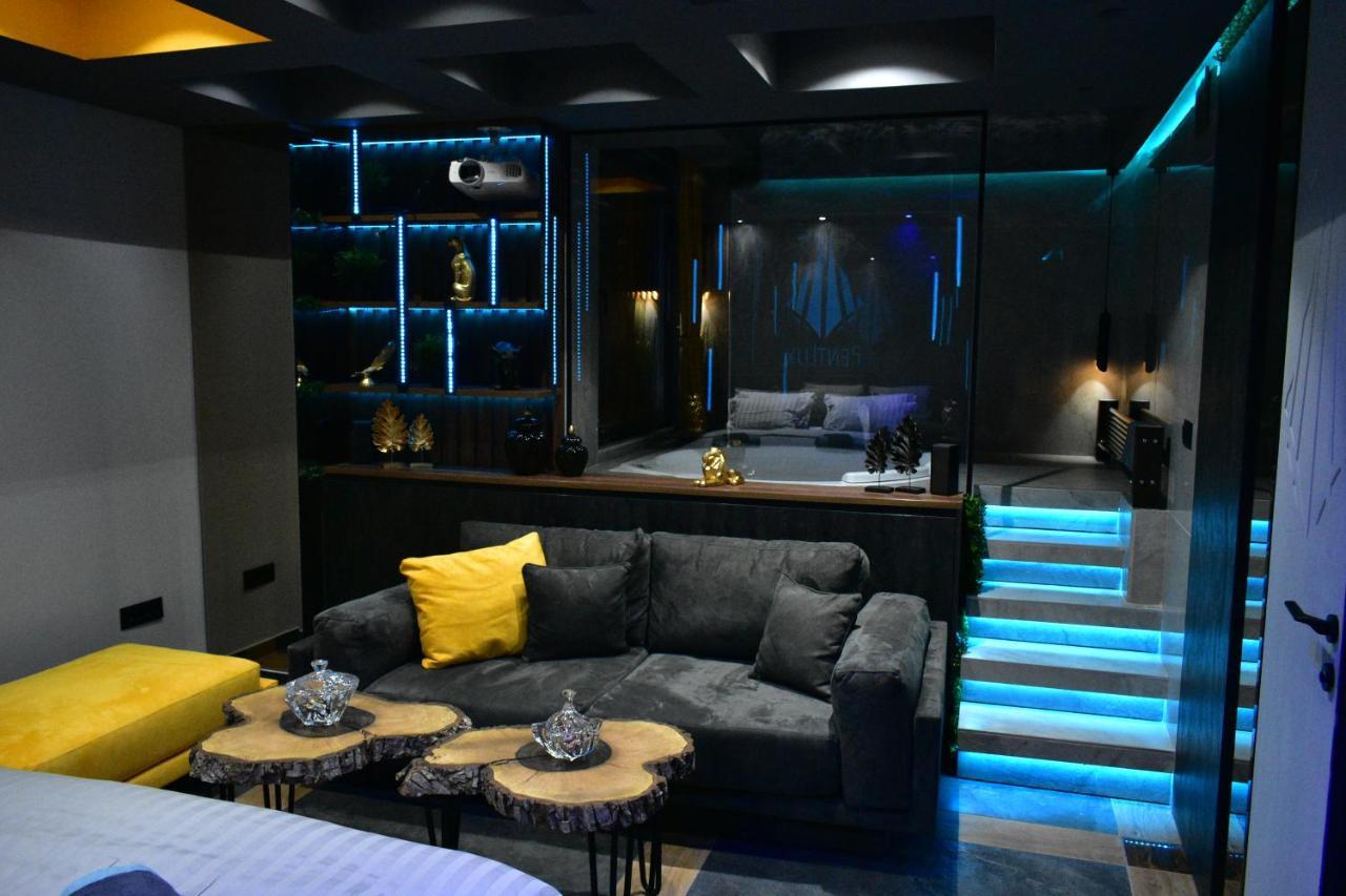 Pentlux - Spa Penthouse In The Heart Of Skopje Ngoại thất bức ảnh