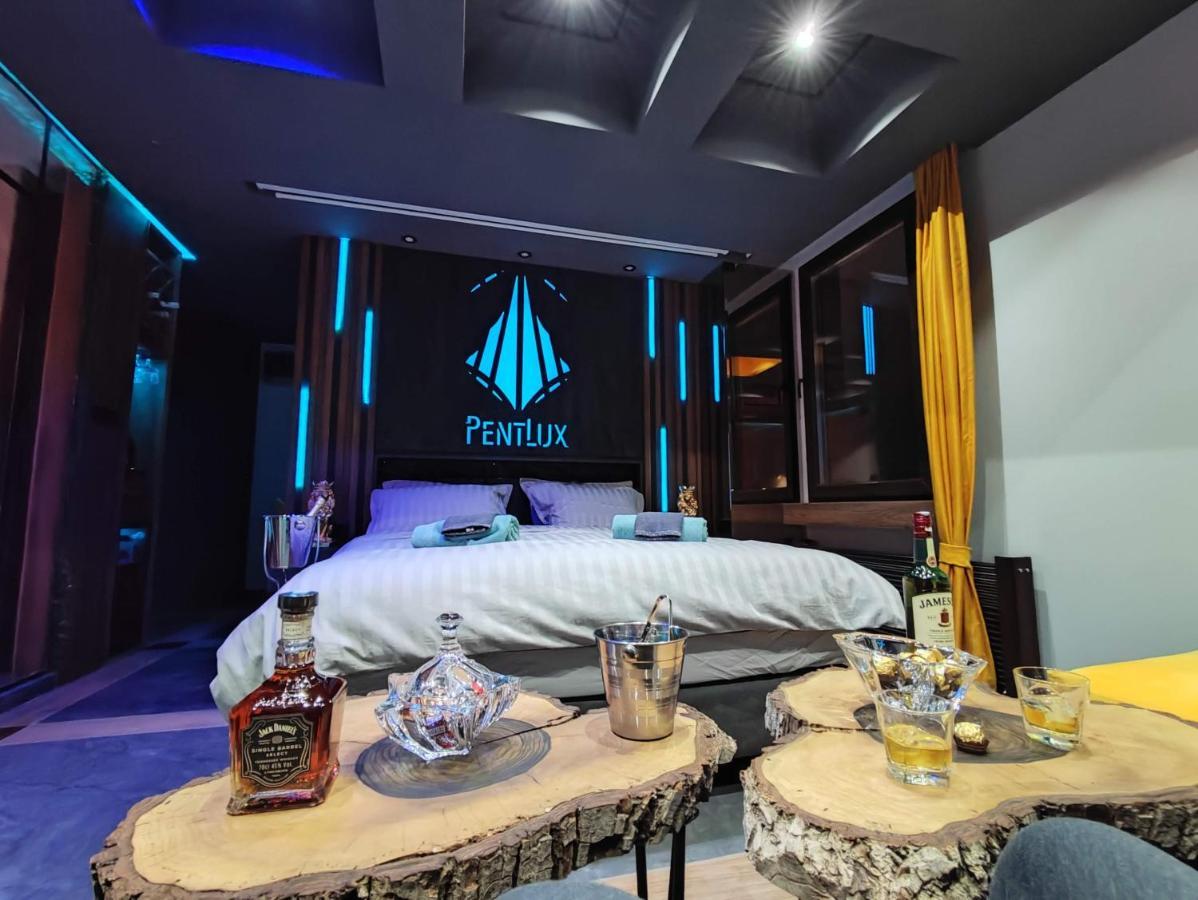 Pentlux - Spa Penthouse In The Heart Of Skopje Ngoại thất bức ảnh