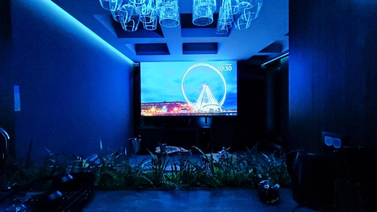 Pentlux - Spa Penthouse In The Heart Of Skopje Ngoại thất bức ảnh