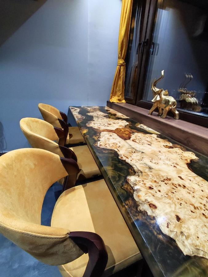 Pentlux - Spa Penthouse In The Heart Of Skopje Ngoại thất bức ảnh
