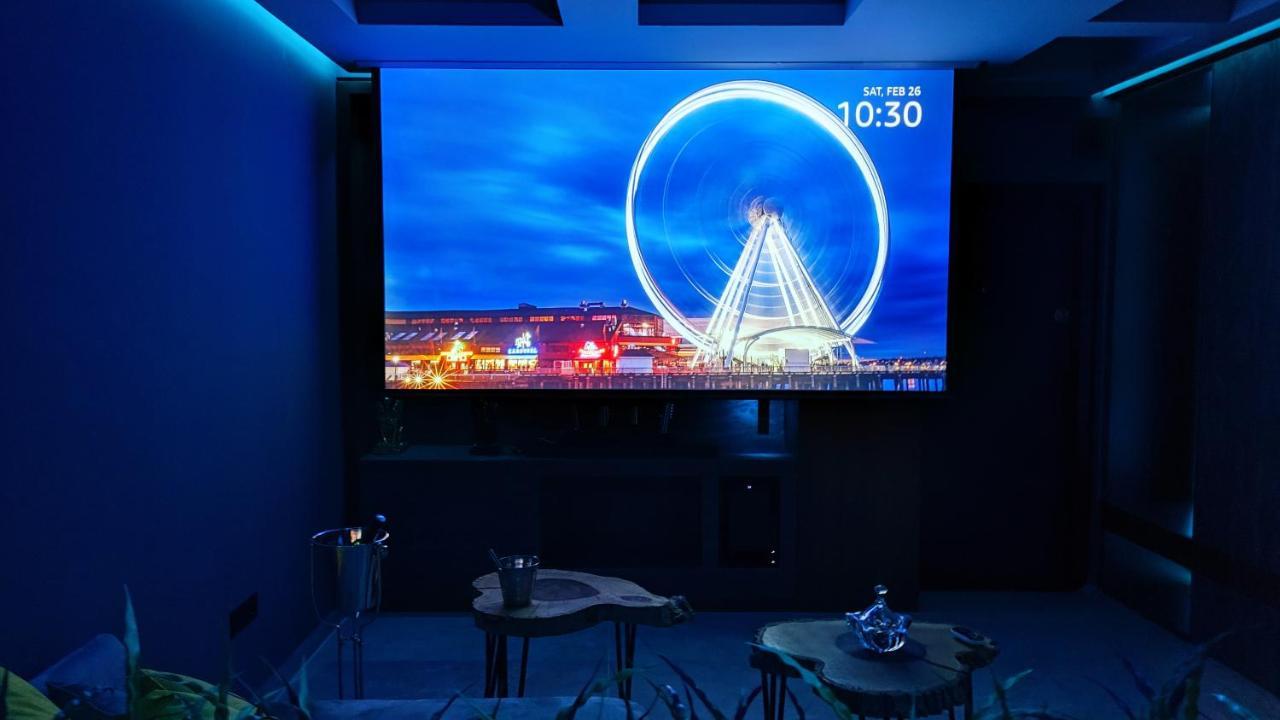 Pentlux - Spa Penthouse In The Heart Of Skopje Ngoại thất bức ảnh