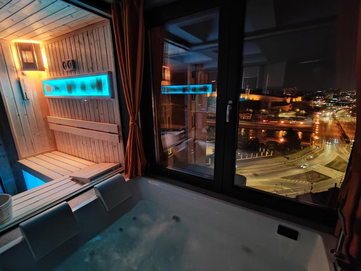 Pentlux - Spa Penthouse In The Heart Of Skopje Ngoại thất bức ảnh